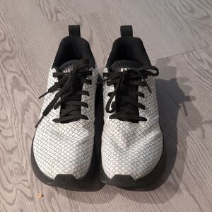 Excellent Condition NOBULL Drive rip stop Size 9.5